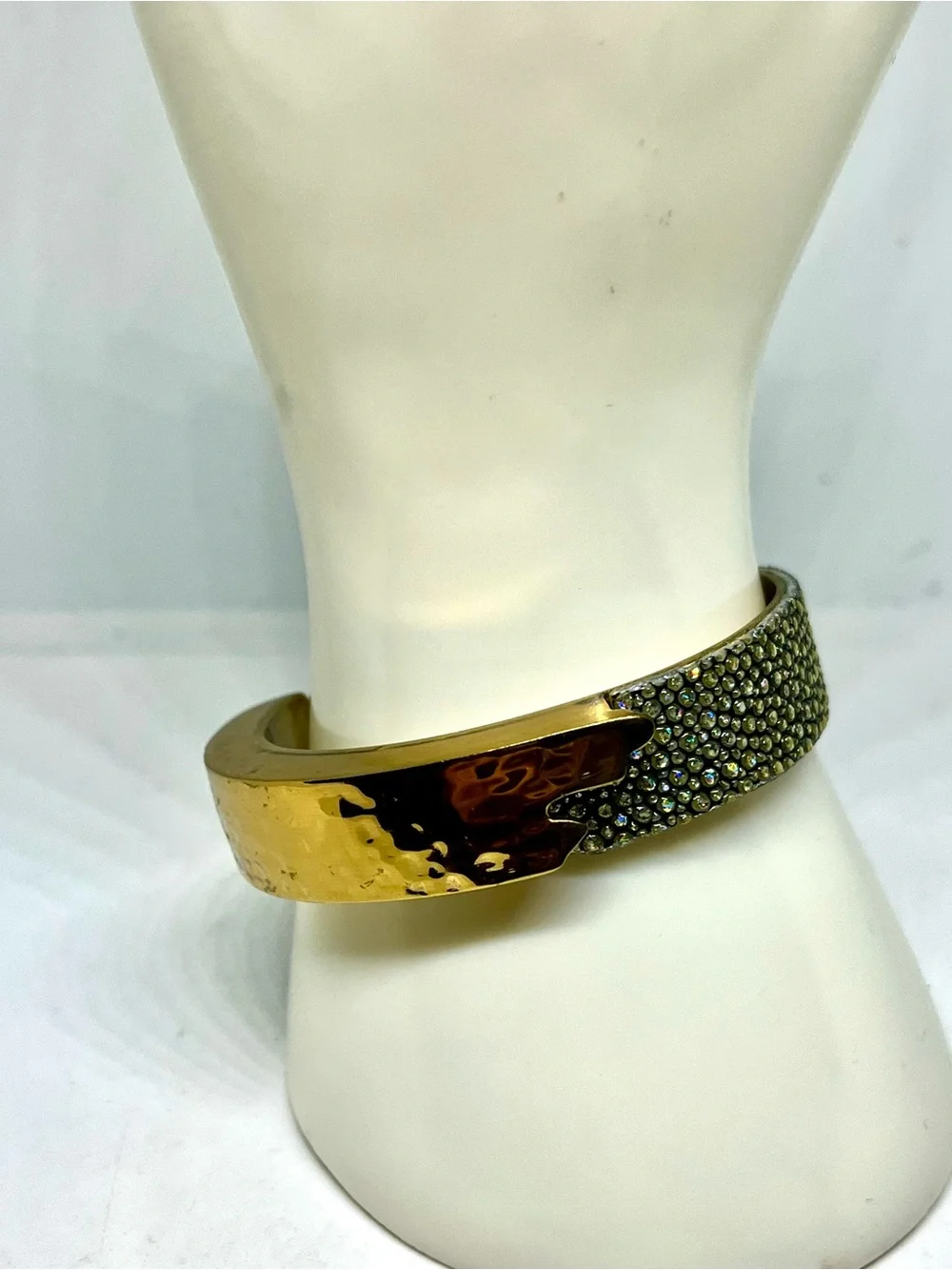 Dallas Stingray Rustic Cuff